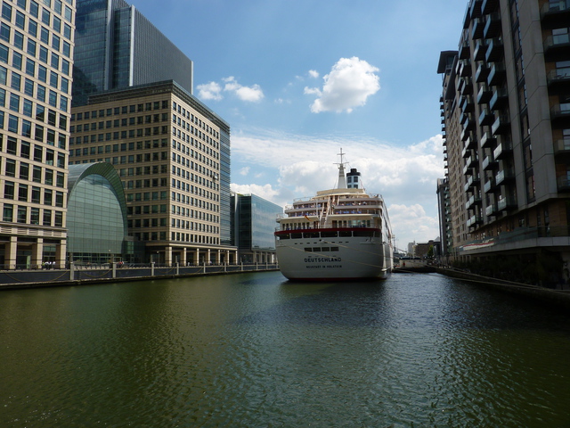 MV Deutschland